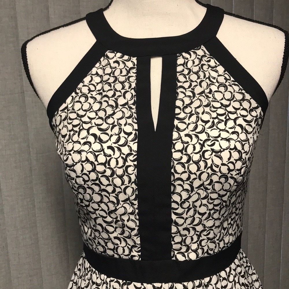 NWOT WHBM Black White Day-to-Night Dress Size 0 - Picture 2 of 7